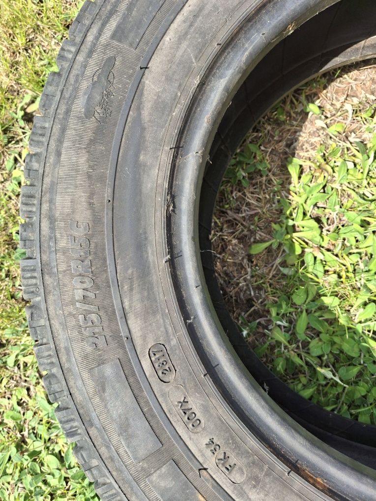 Opony 16 215/70 C