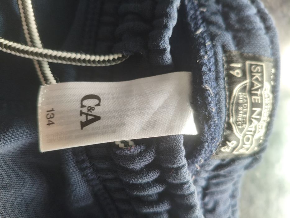 Calças de fato de treino menino C&A