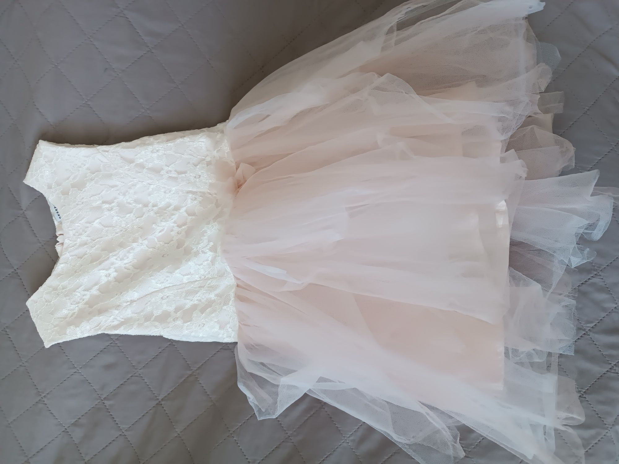 Piękna tiulowa sukienka, wesele, komunia,  urodziny, 98
