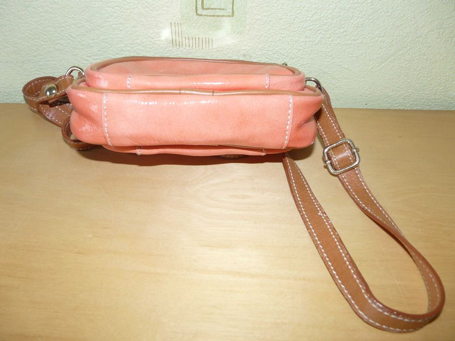 Włoska torebeczka z prawdziwej skóry Valentina mała torebka