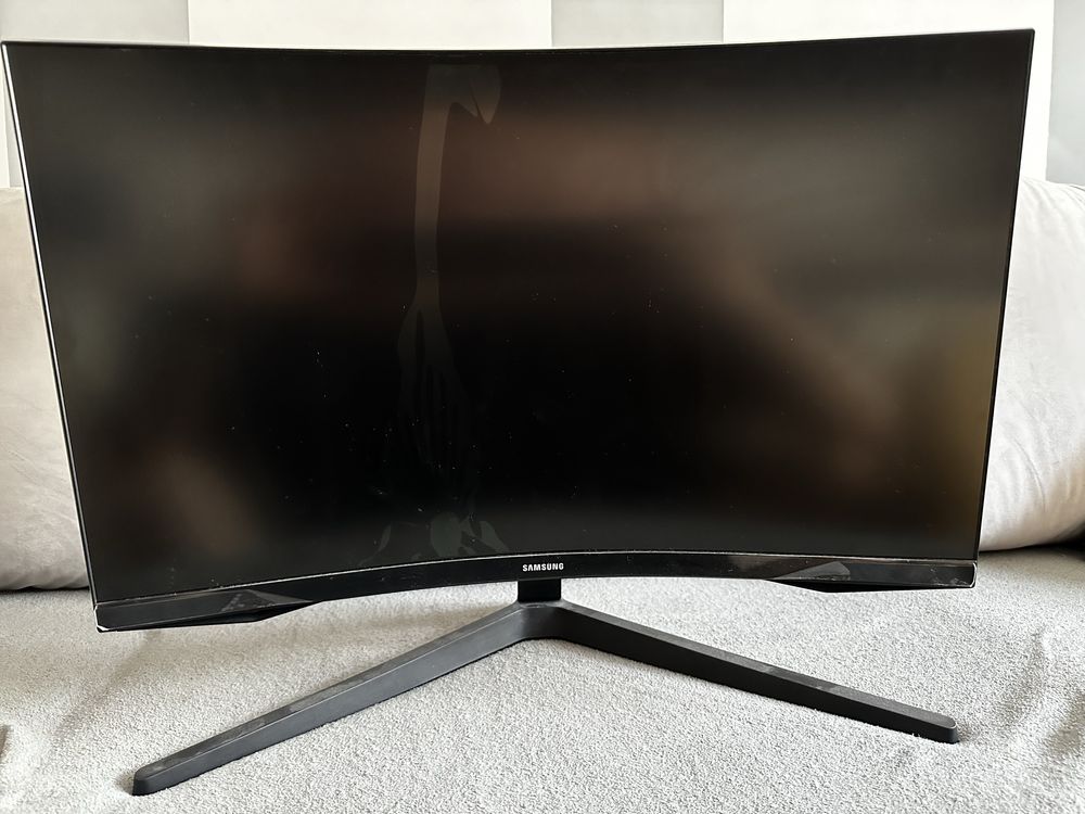 Monitor Samsung g5 27” Curved