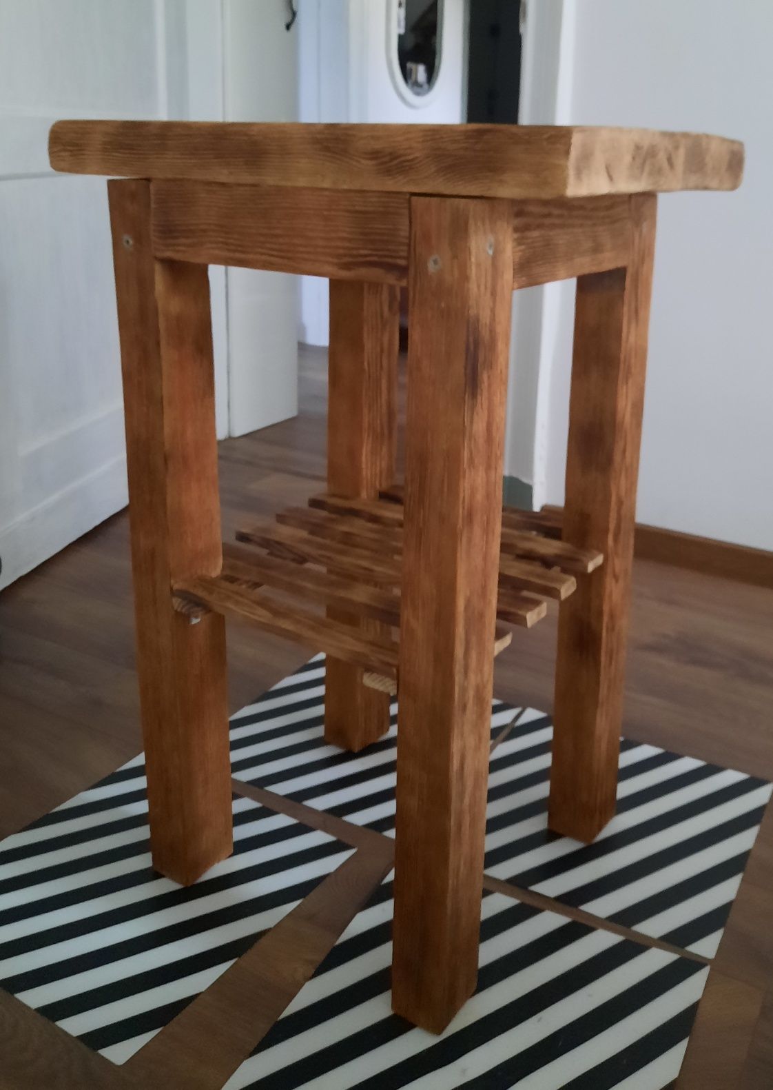 Stół z litego drewna