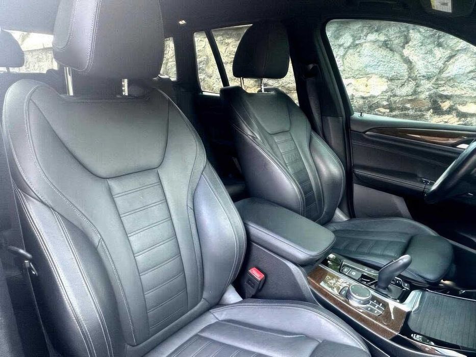 BMW X3 xDrive30i      2018