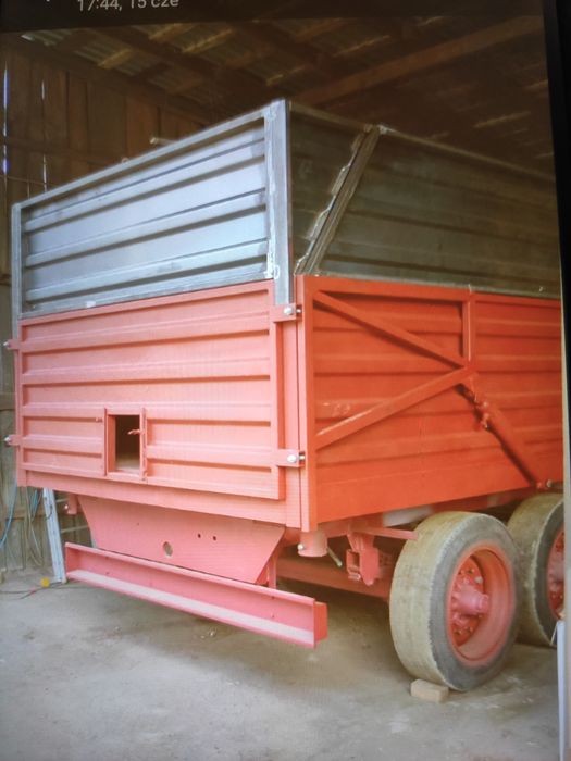 Blachy  burty nadstawki przyczepa rozrzutnik  zabudowa fasada Kontener