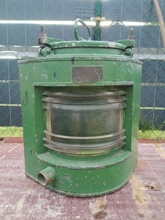 Stara lampa okrętowa