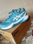 Vendo tênis asics gel novo