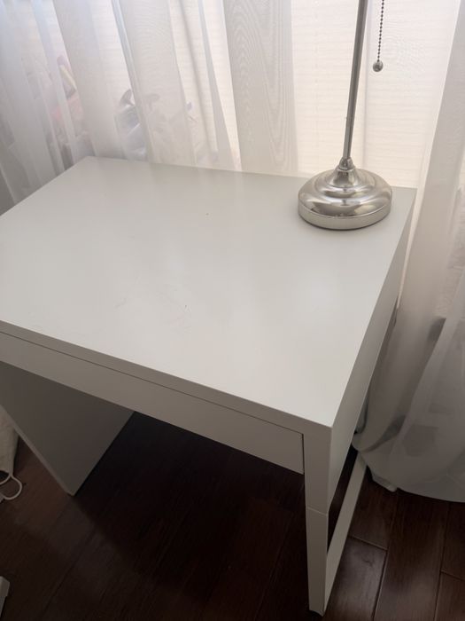 Biurko i krzeselko dzieciece IKEA