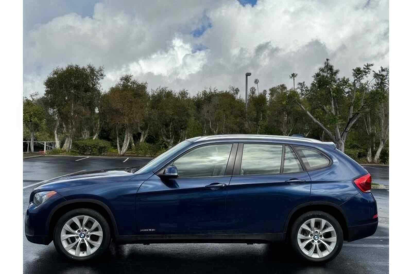 2014    BMW   X1