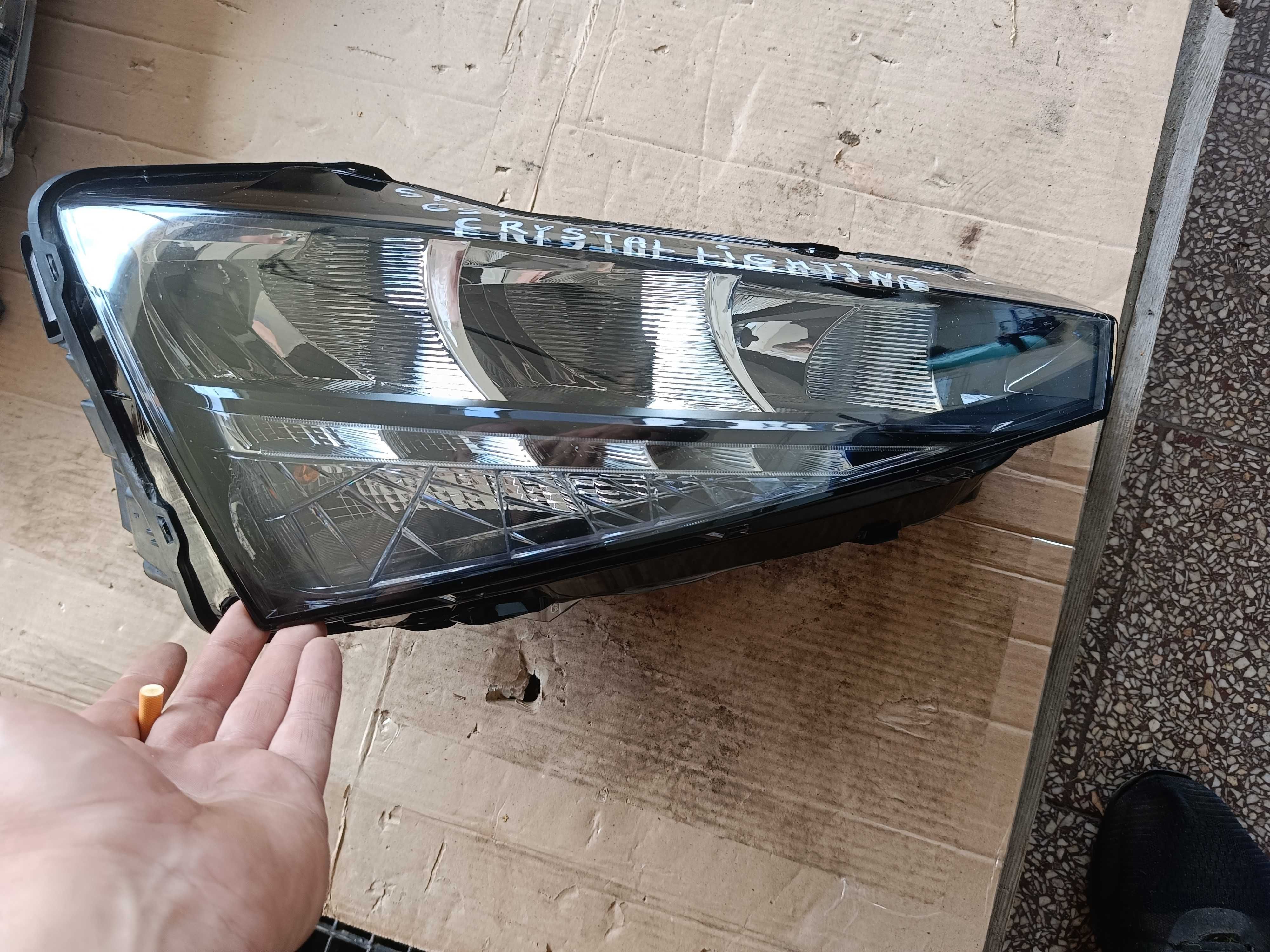 Lampa przednia Skoda Scala