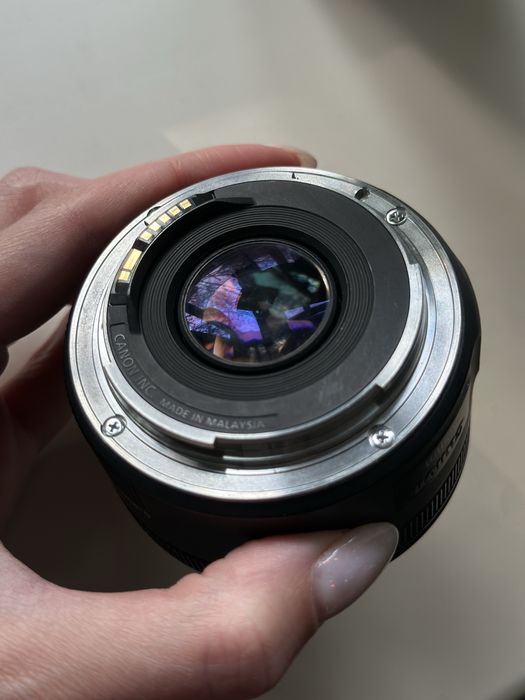 Обʼєктив Canon EF 55mm f/1.8