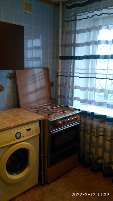 Сдам 2 комнатную квартиру на прПоля ( верх)