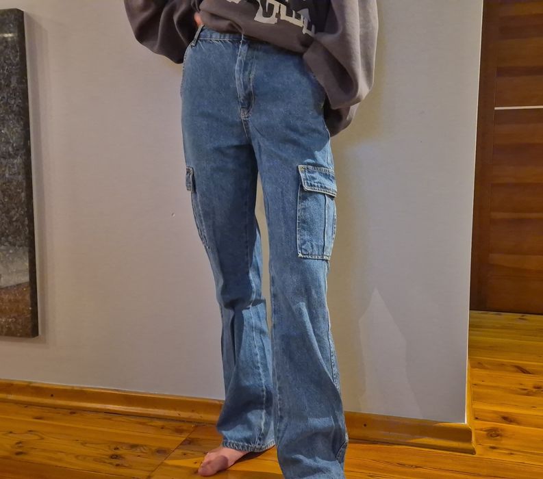 Spodnie jeansowe 34 XS Stradivarius jeansy z kieszeniami cargo bojówki