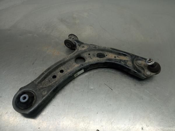 Braço de suspensão frente direito AUDI A3 Sportback (8YA)