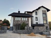 Продаж квартир в клубному будинку! Вул. Гостинна. Р-н . Царське село!