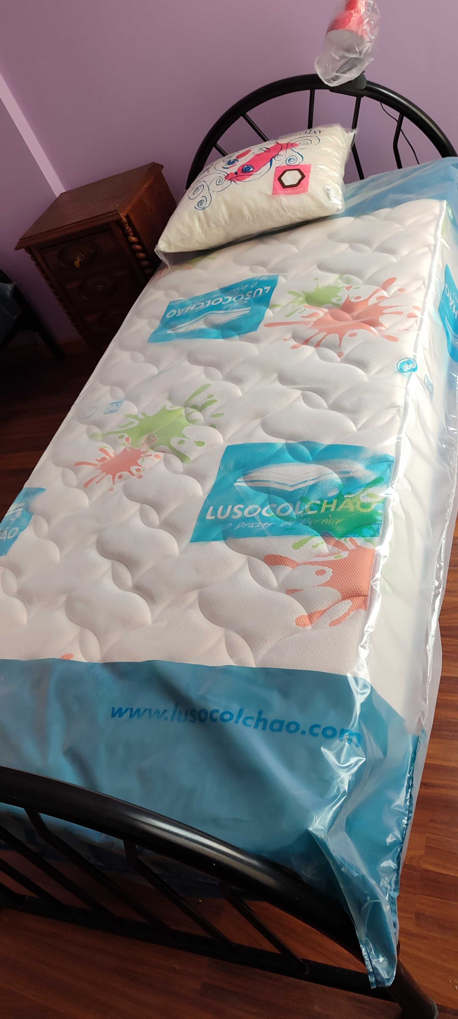 Cama de ferro e Colchão