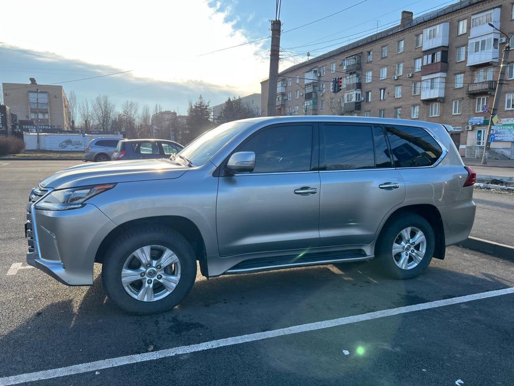 Продам Lexus LX 450