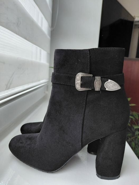 Ботінки , 37 р. Замш