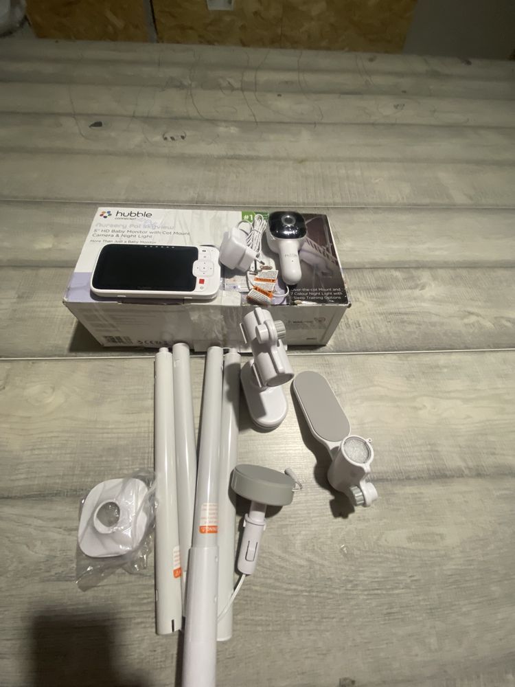 Niania elektryczna Hubble connected