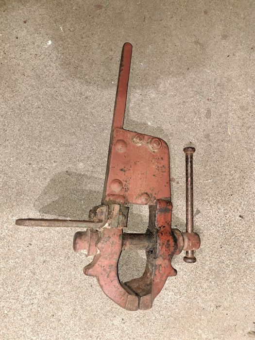 Stare imadło kowalskie