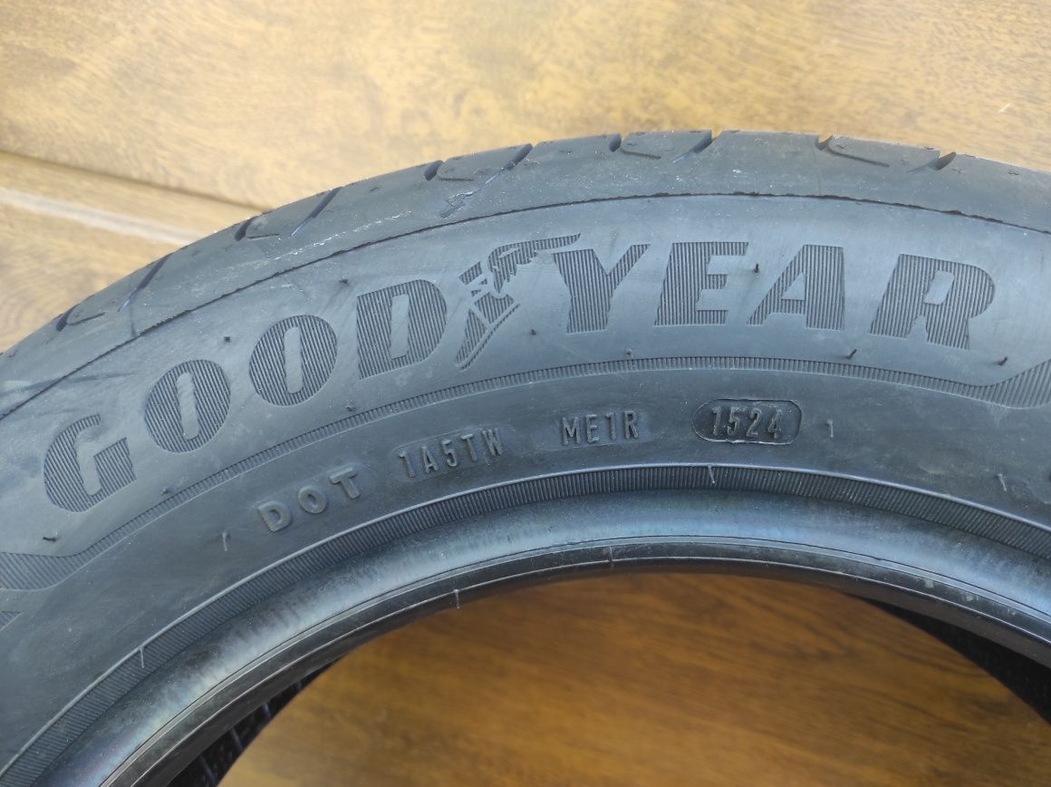 M opona GOODYEAR Efficient Grip Compact 2  175/65R15