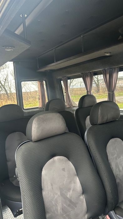 Мерседес Спрінтер 221