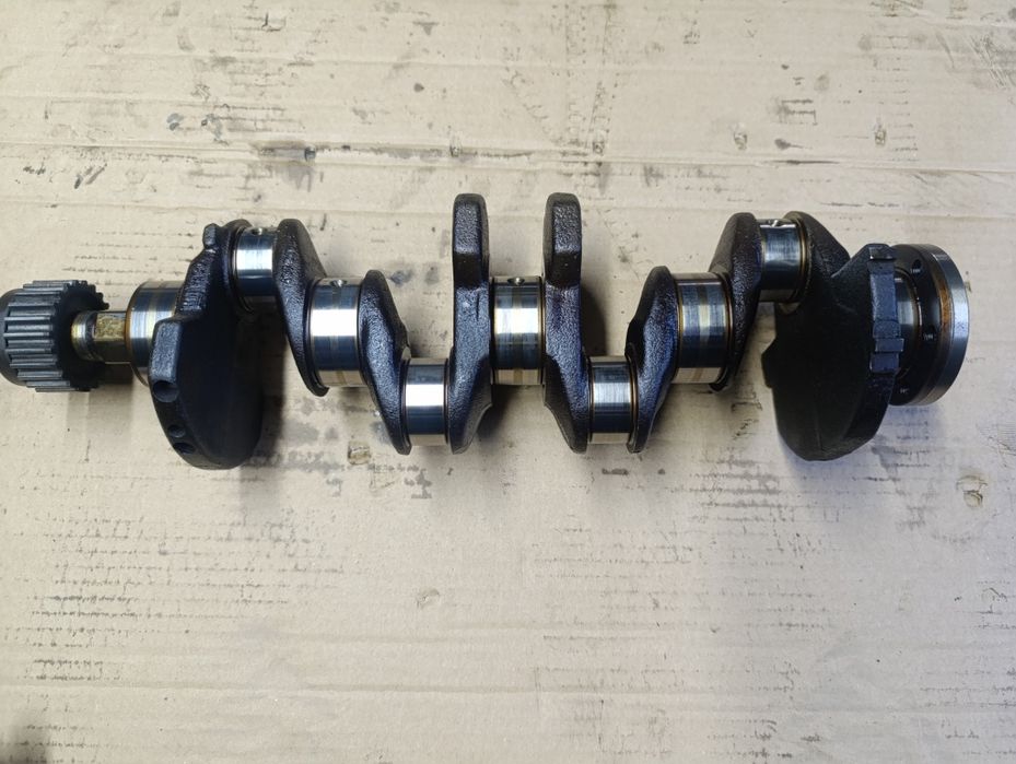 Колінвал коленвал 1.4 Opel Tigra Agilia Astra Corsa R90467346