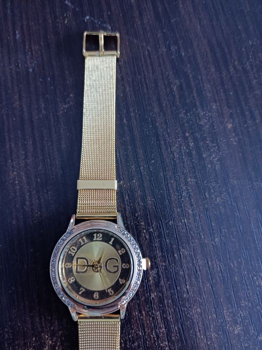 Zegarek damski śliczny