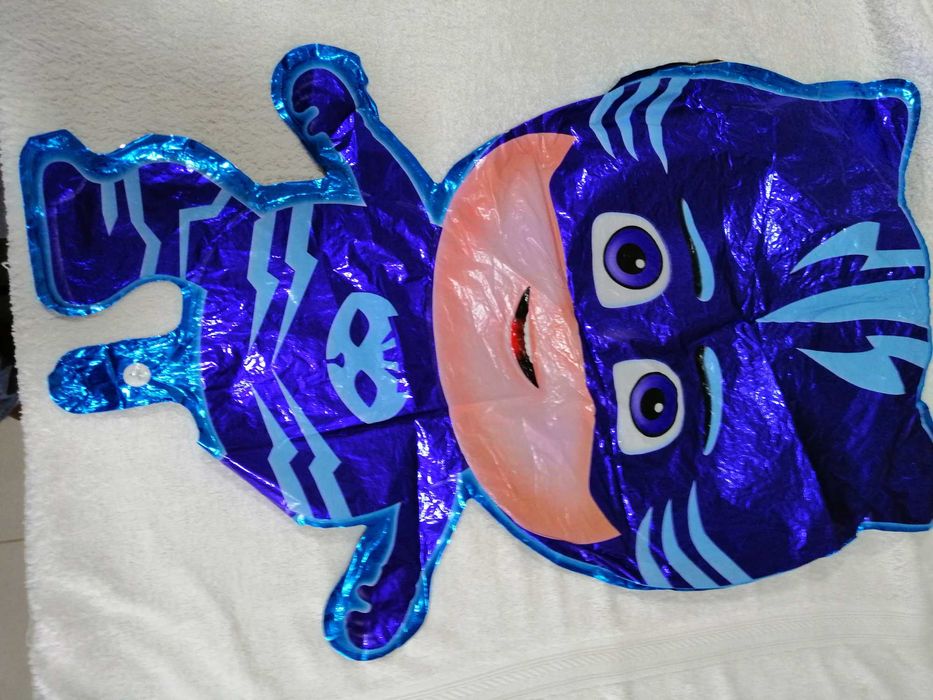 2 balões PJ Mask e Sonic