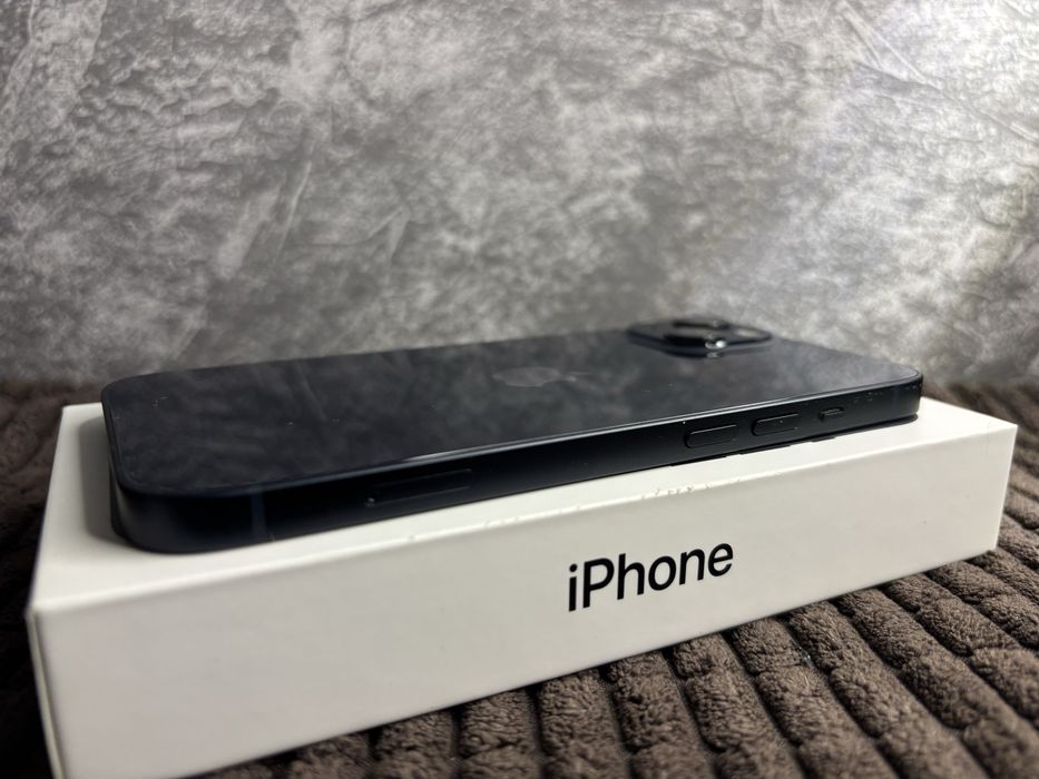 Iphone 13 stan bardzo dobry 87% kondycji