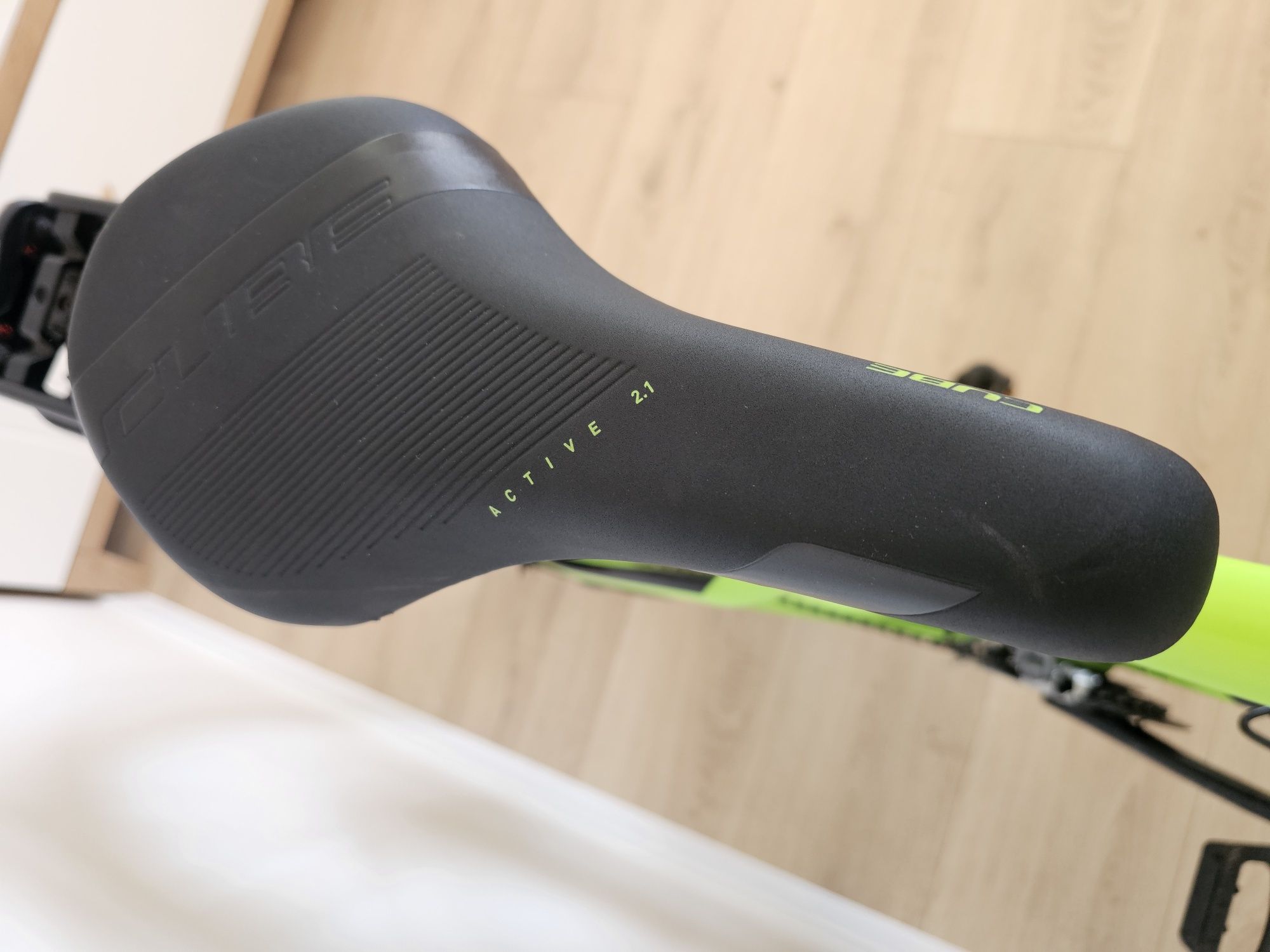 Rower CUBE AIM HPA 27,5 limonkowy