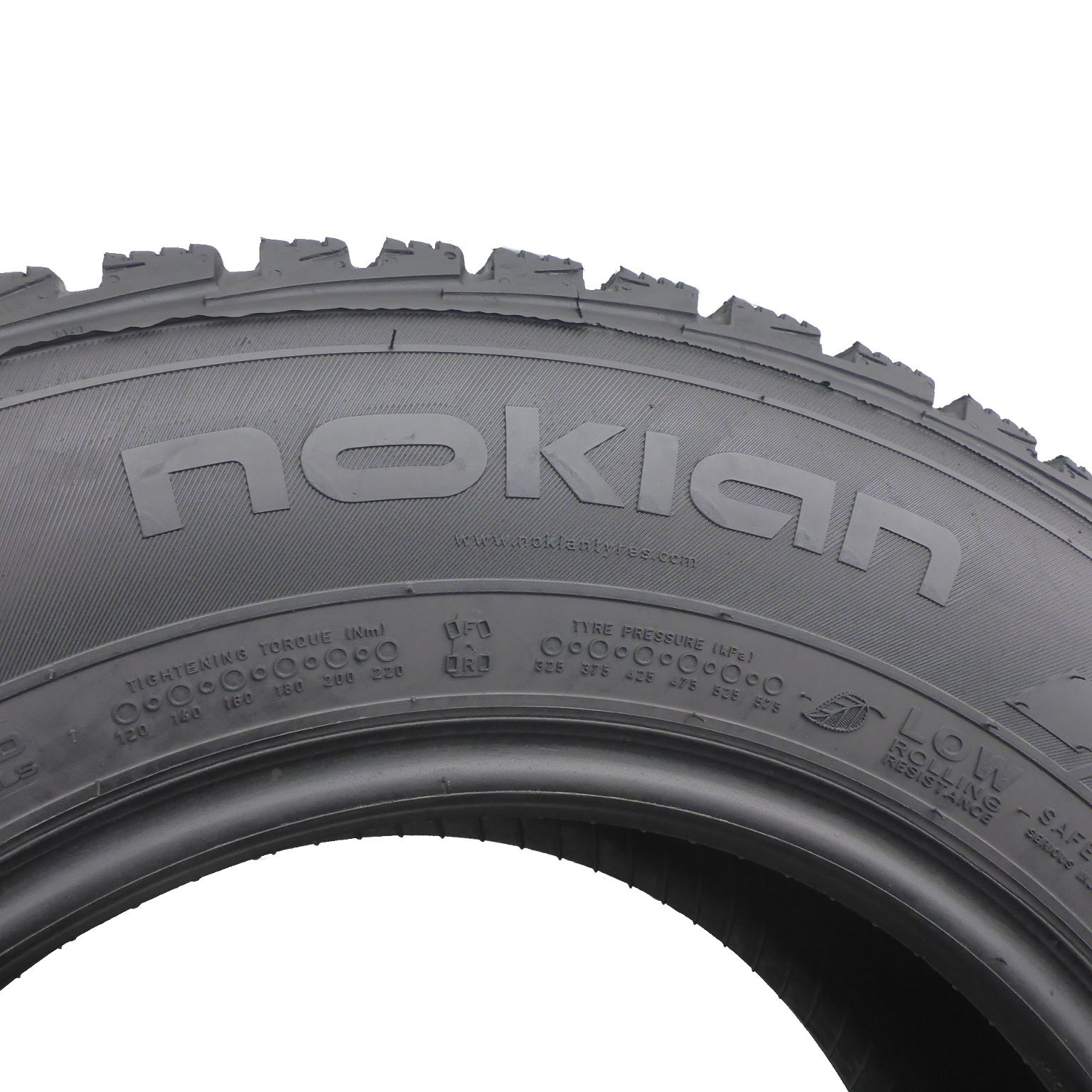 205/70/15C Nokian 205/70R15C 106/104S WRC3 Zima Zimowe 2019 7-8mm