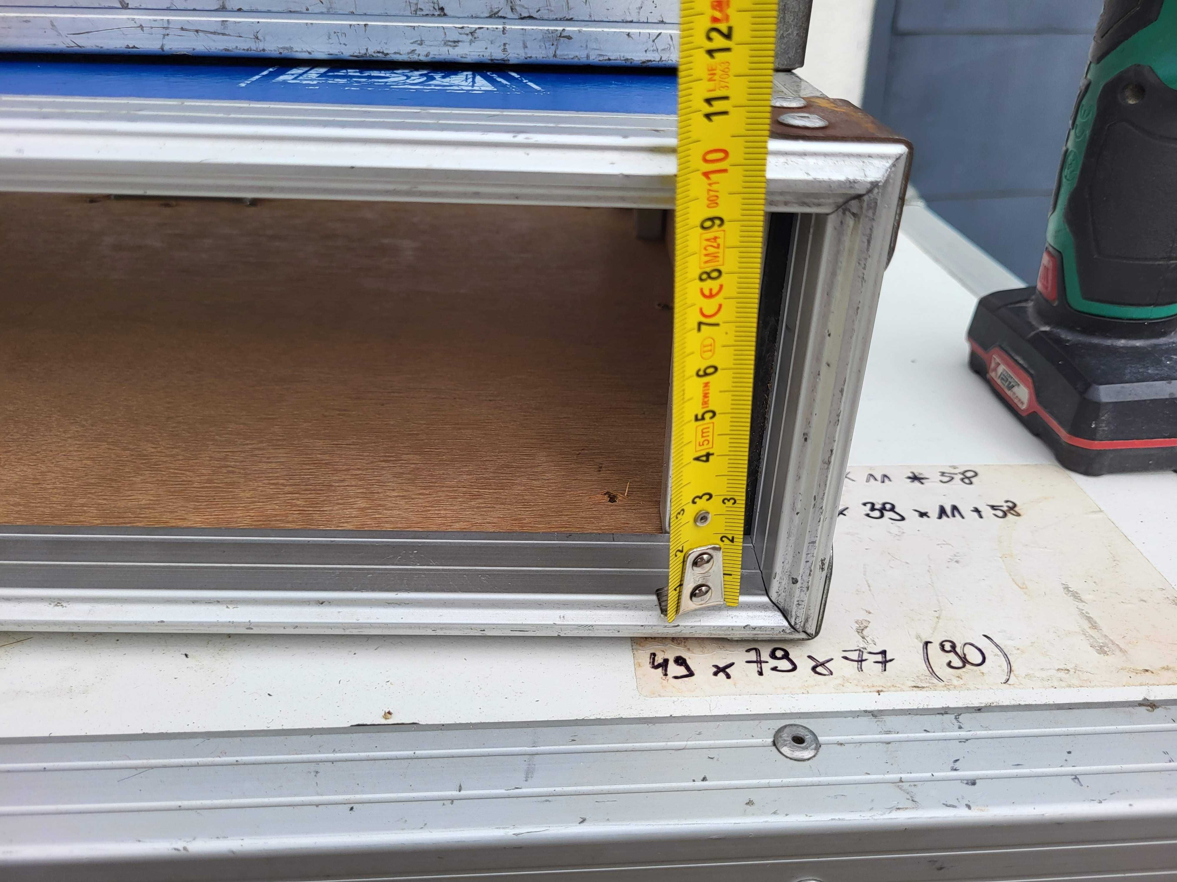 RACK 2U 2x szyna 31cm pomiędzy case  flightcase, kejs FAKTURA