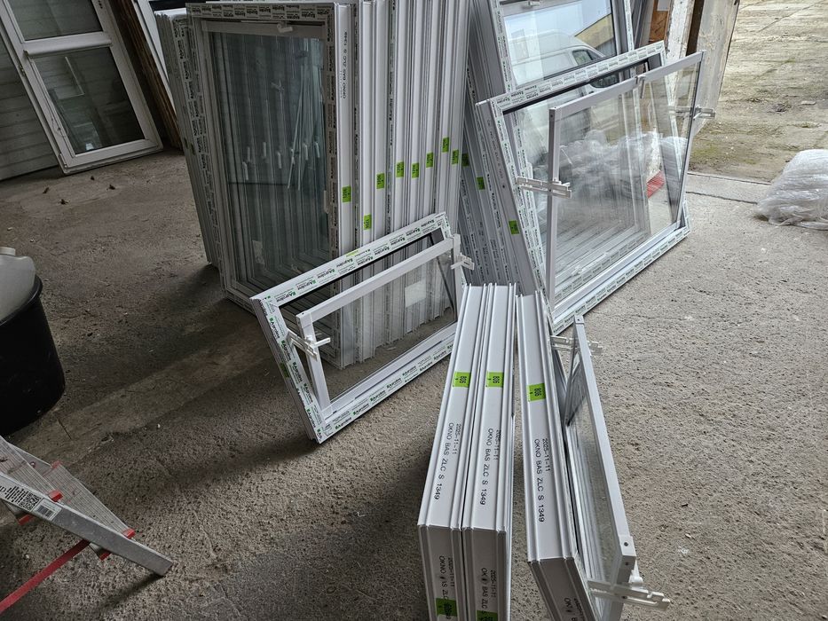 Okna Pcv Gospodarcze (pakiet 2-szybowy) - Duży Skład - Różne Wymiary