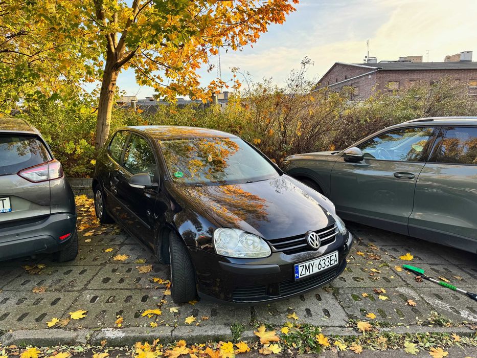 Volkswagen Golf 5 2007 1,4 MPI  Benzyna