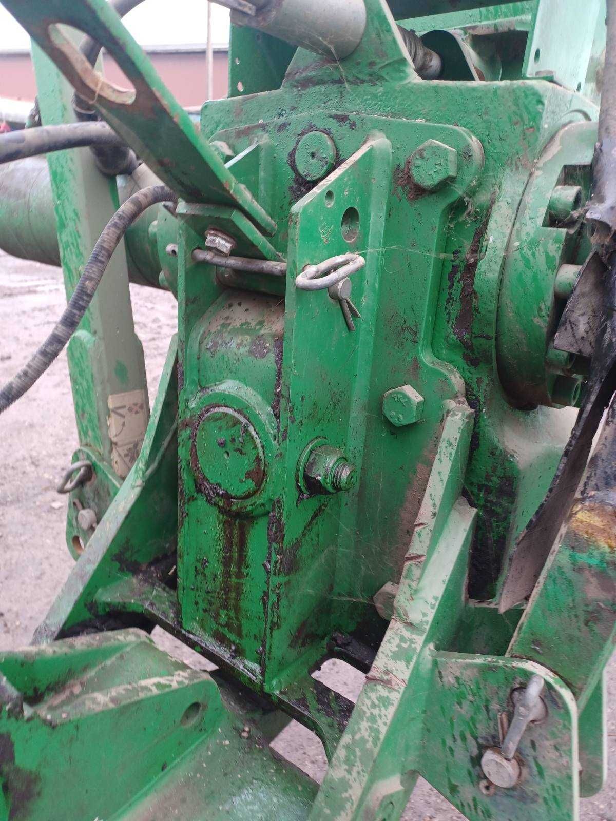 Продам плуг John Deer 8-F ( 8 корпусний ) / БУ / Гарний стан