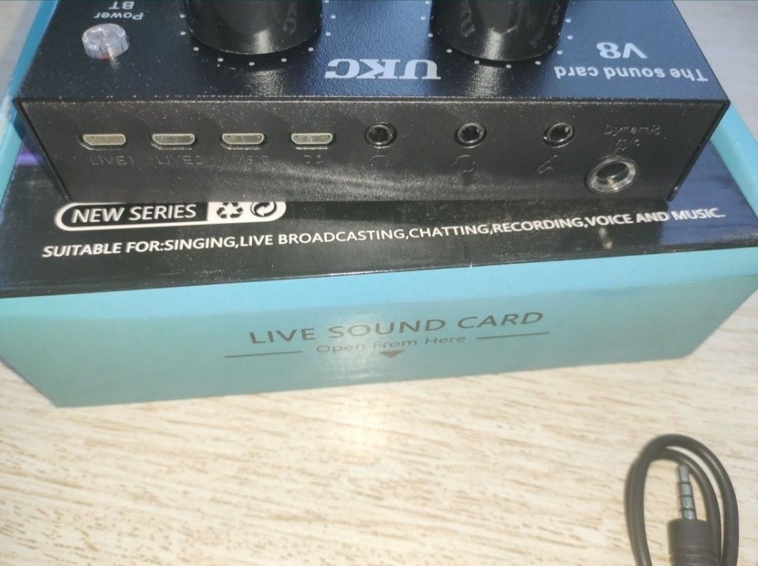 Аудио интерфейс внешняя звуковая карта Live Sound Card V8