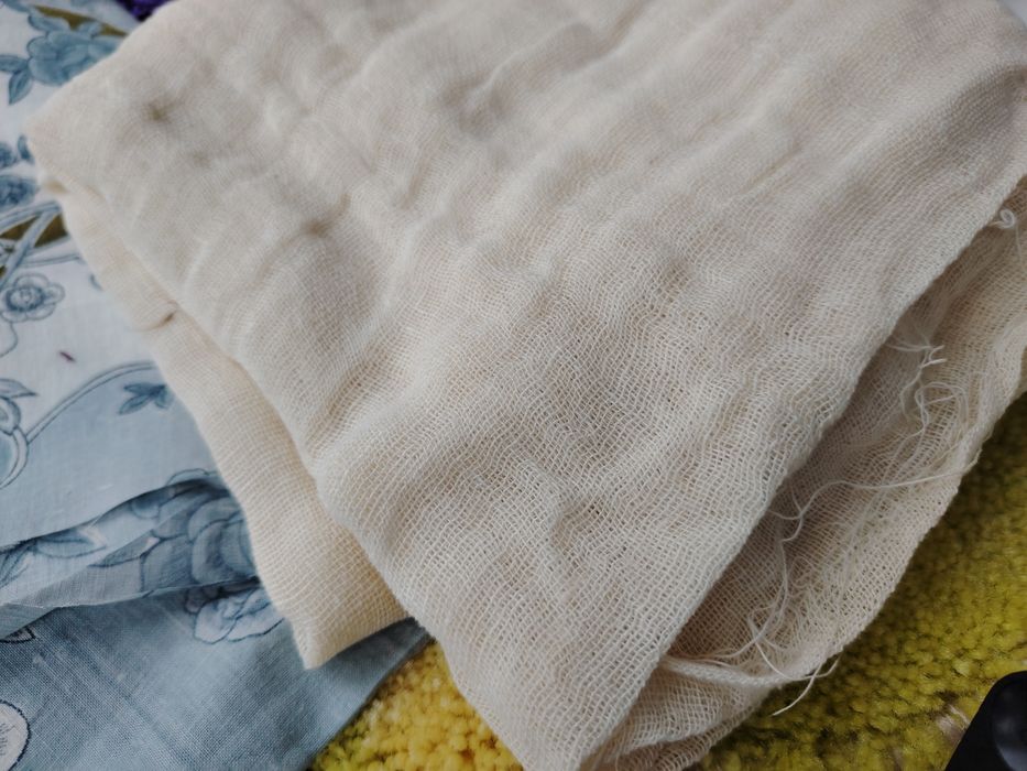 Остатки тканей, тюли, лоскутки