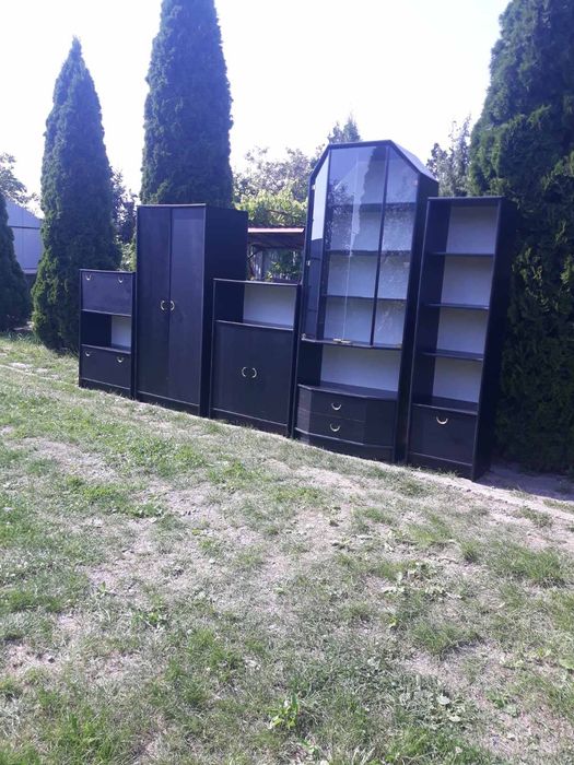 Меблі.Добротна стінка