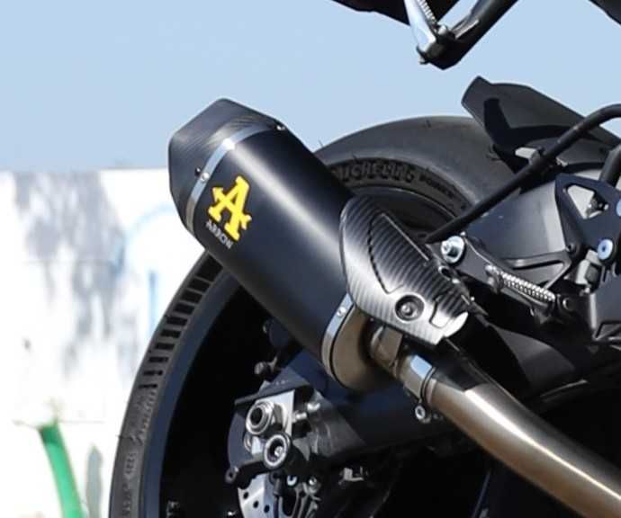 Escape Arrow Indy Race - Yamaha R1 2015 a 2025 (MT-10)