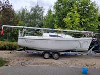Jacht Sasanka 660