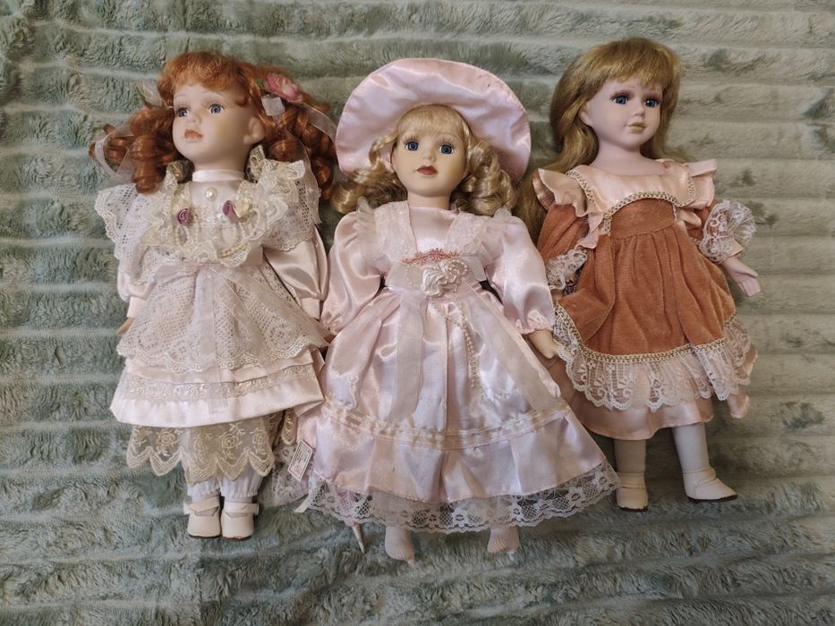 Форфорова кукла ,порцелянова лялька
