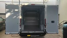 Peugeot Boxer L2H2 Profesjonalne zabudowy samochodów dostawczych