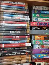 Lote de DVD e cassetes