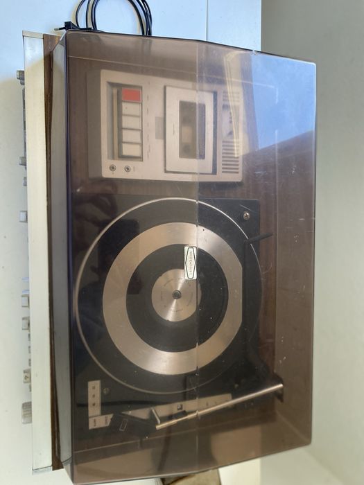 Gira Discos com rádio, leitor e gravador