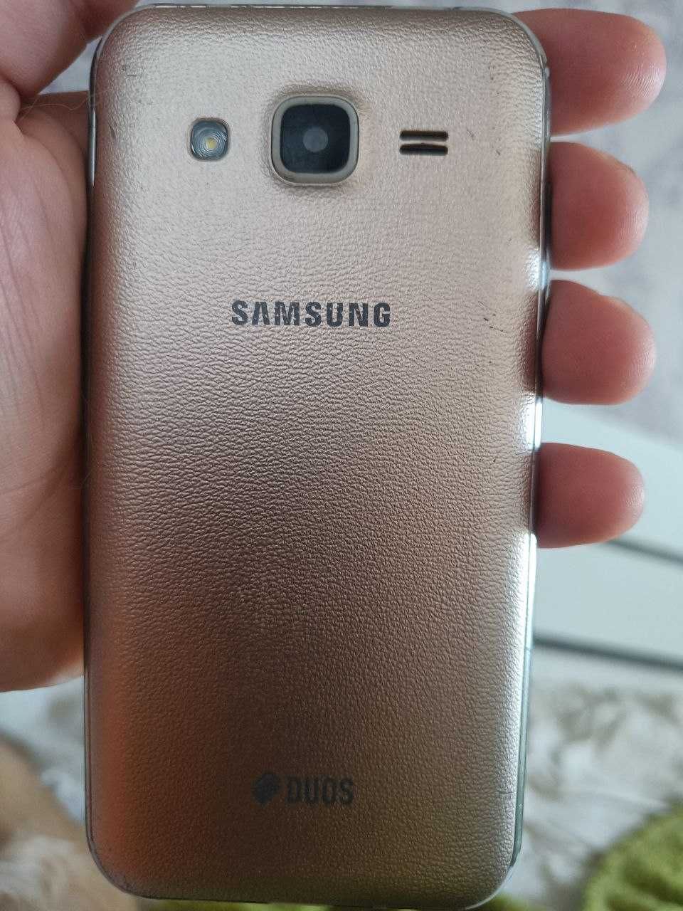 Samsung Galaxy J2 J200H Gold