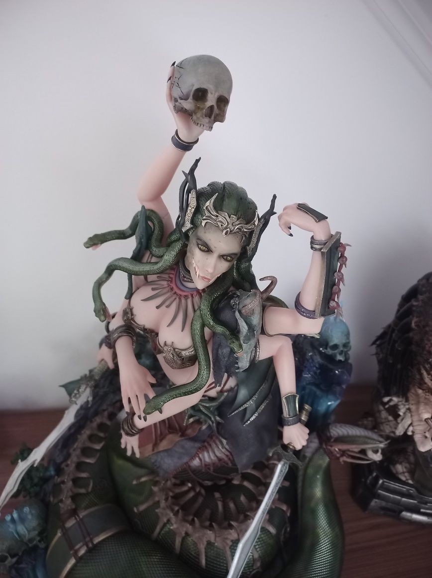 Królowa Zapomnienia SKALYTHIA Queen of Oblivion Taurus Workshop Statua