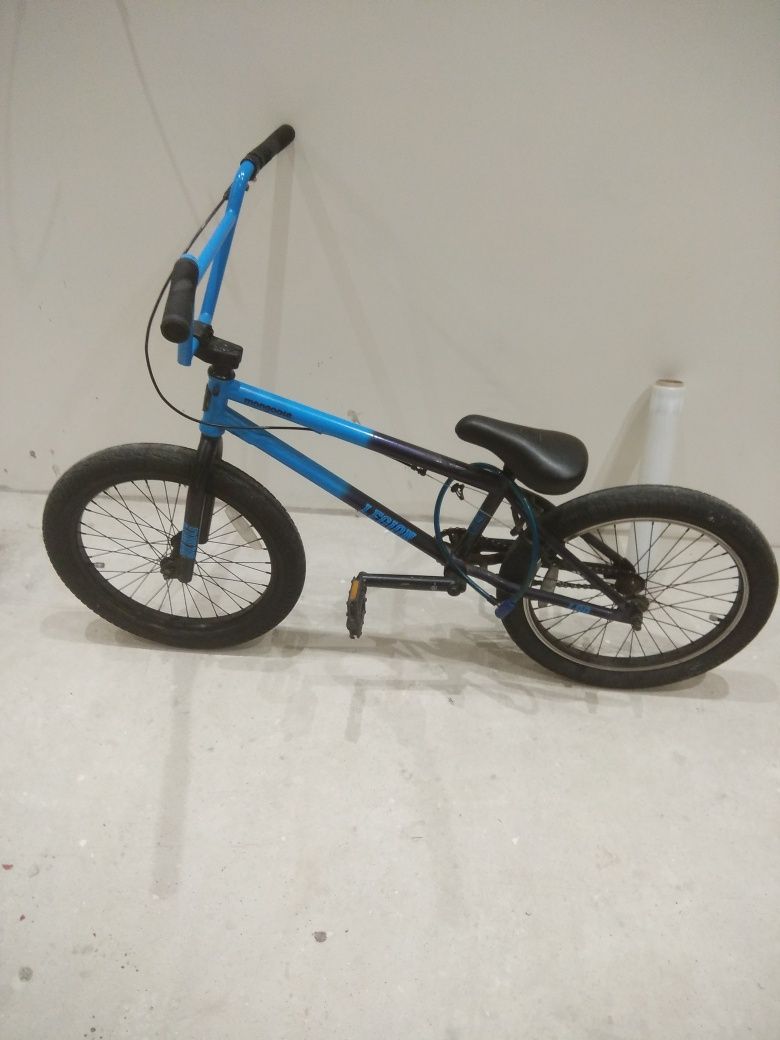 BMX mangoose legion L80