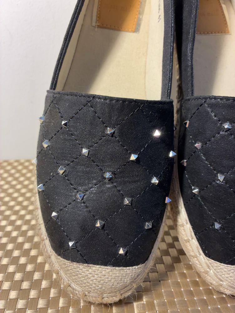 Czarne espadryle z ćwiekami 7386 rozm. 40 -26cm