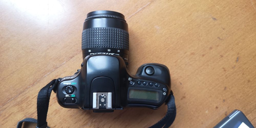 Nikon F50 lente AF Nikkor 35-80mm