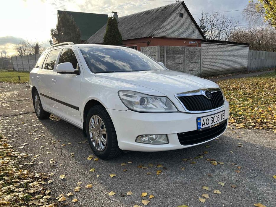 Skoda Octavia A5 2012 год 1600 газ/бензин mpi с механикой